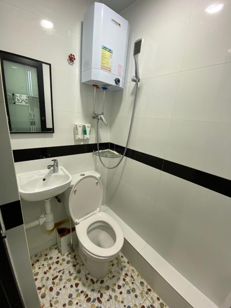 New Day Night Hostel Hong Kong Exterior photo